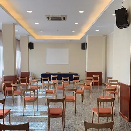 Excelsior Hotel 3*