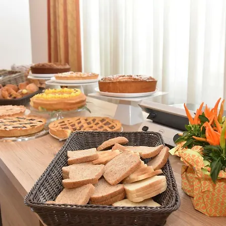 Отель Excelsior